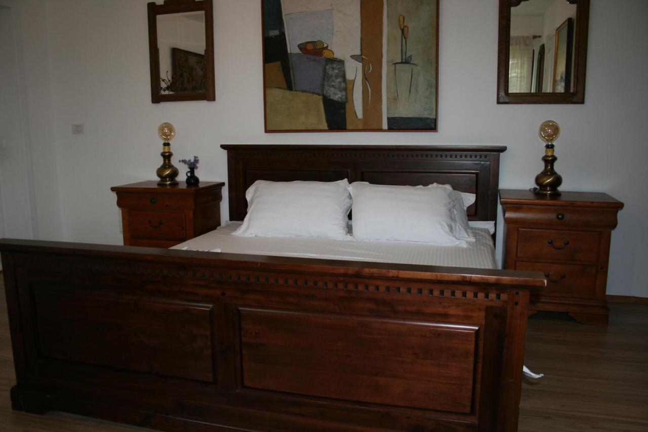 Colev Rooms Focşani Extérieur photo