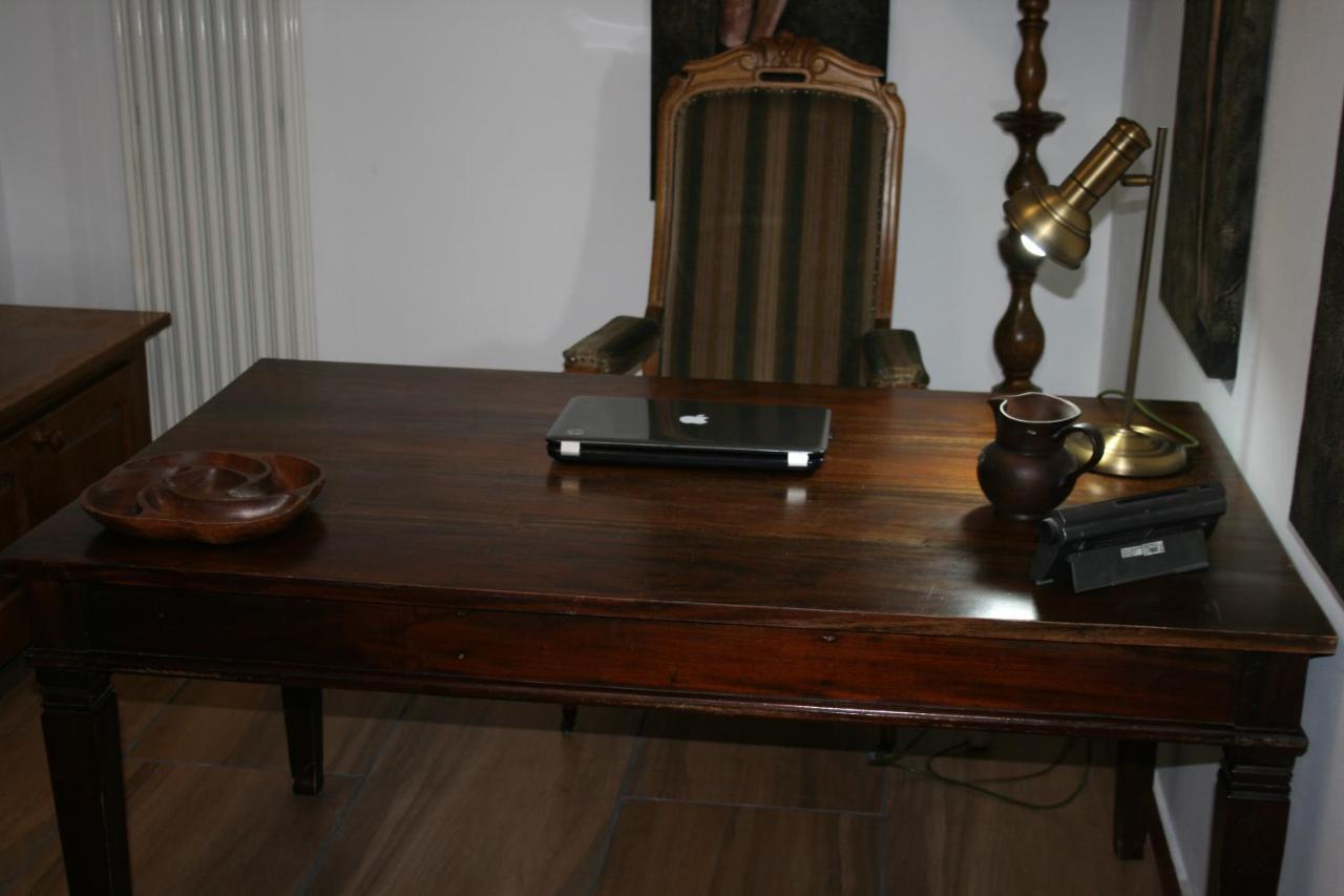 Colev Rooms Focşani Extérieur photo